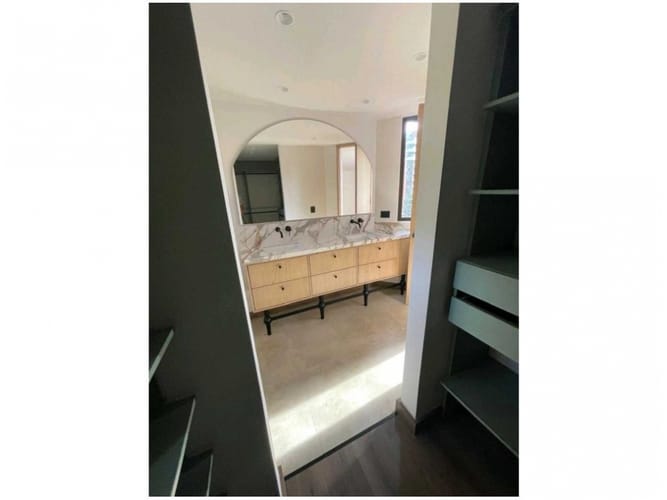 Apartamento de 3 alcobas en venta en El Poblado, Medellín, 188 m² · foto 11 de 12