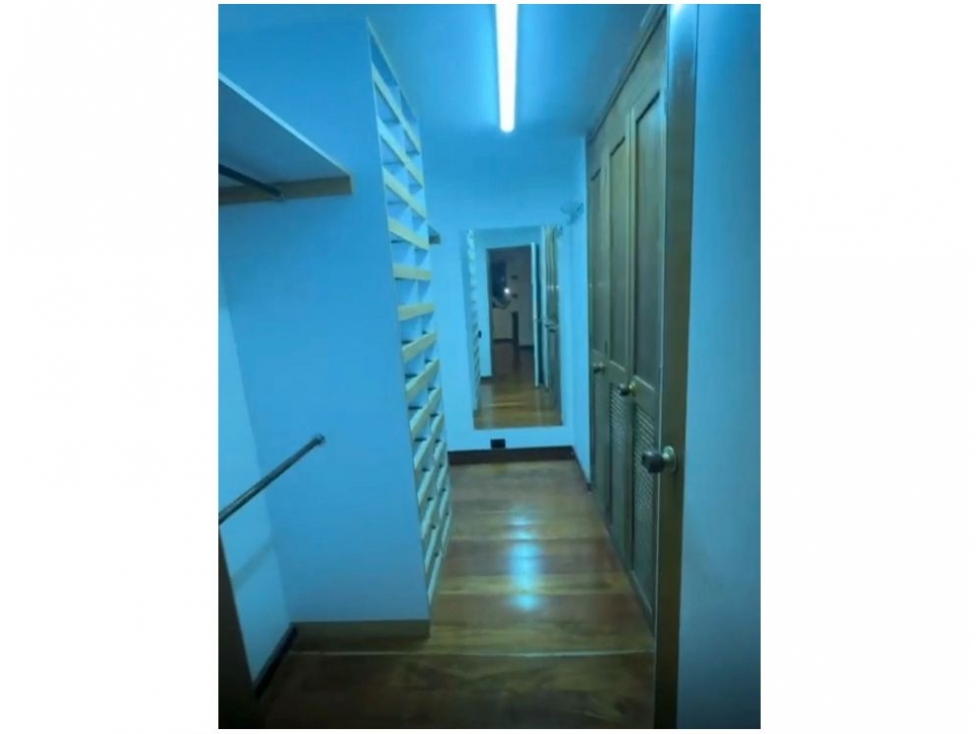 Apartamento en venta en El Poblado, Medellín · foto 11 de 13