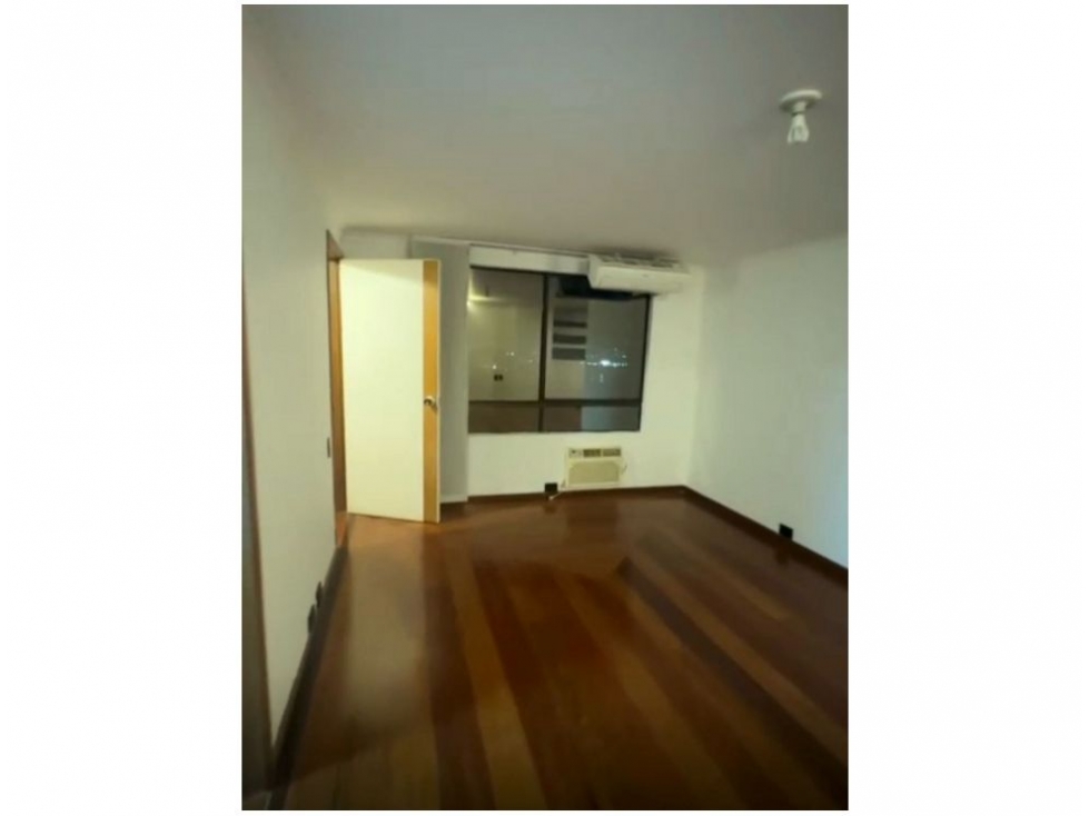 Apartamento en venta en El Poblado, Medellín · foto 12 de 13
