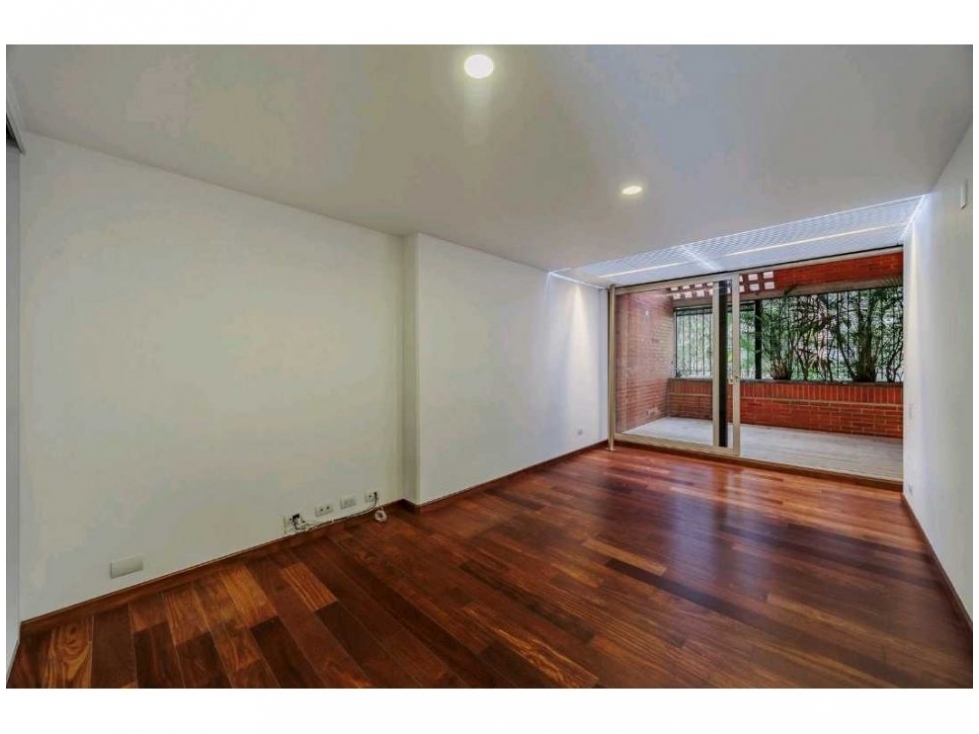 Apartamento en venta en El Poblado, Medellín · foto 7 de 13