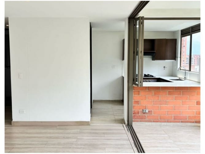 Apartamento en venta en El Poblado, Medellín · foto 3 de 17