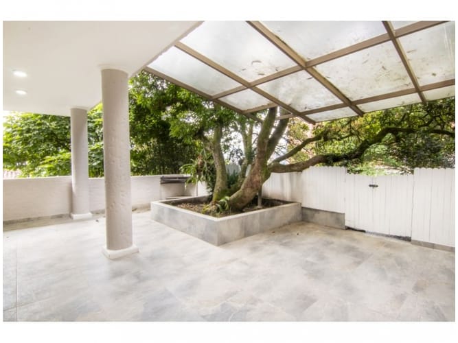 Casa de 4 alcobas en venta en El Poblado, Medellín, 345 m² · foto 5 de 24