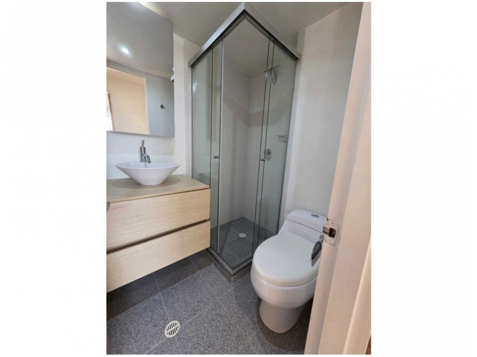 Apartamento en venta en El Poblado, Medellín · foto 8 de 11