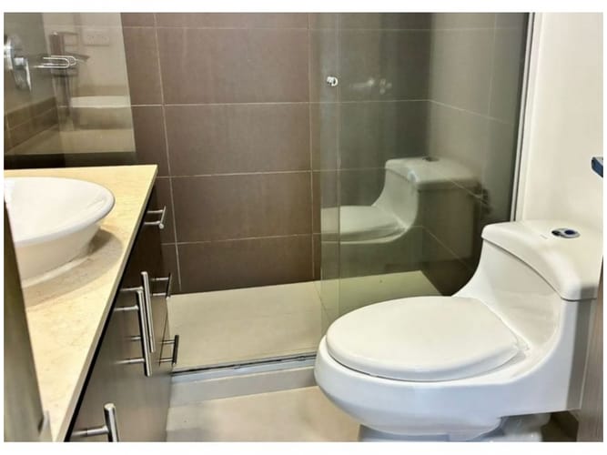 Apartamento en venta en El Poblado, Medellín · foto 16 de 17