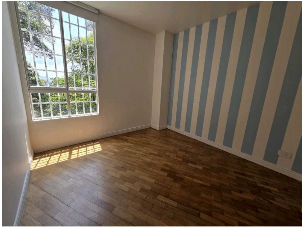 Apartamento en venta en El Poblado, Medellín · foto 9 de 11