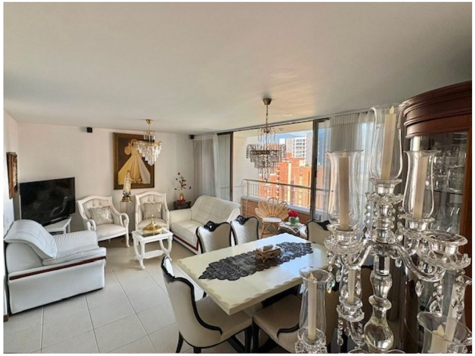 Apartamento en venta en El Poblado, Medellín · foto 6 de 11