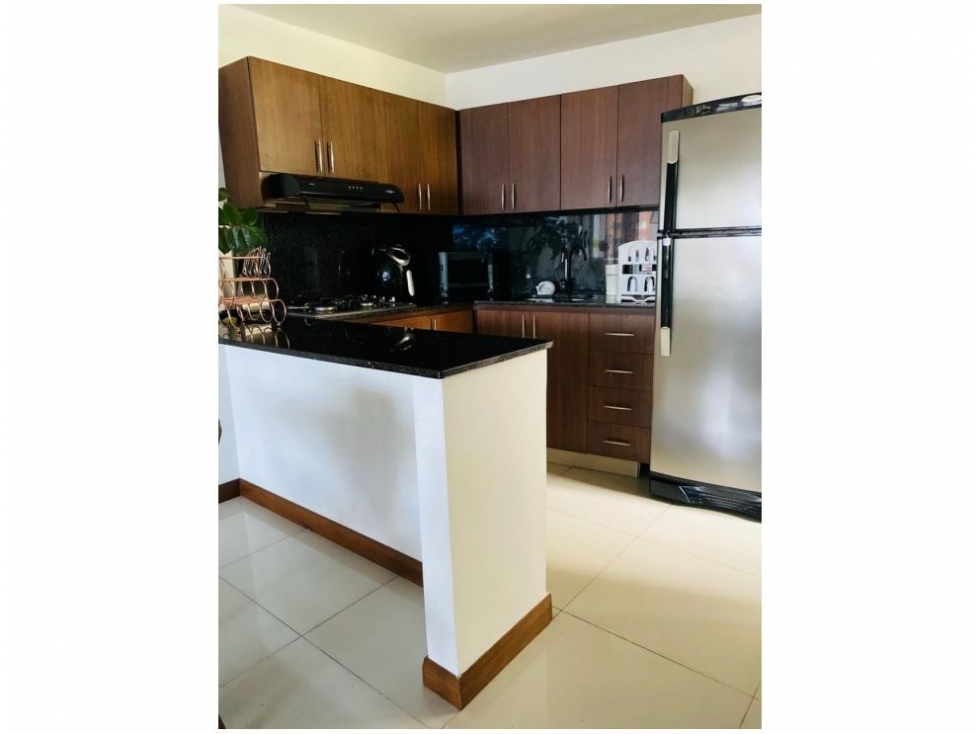 Apartamento en venta en El Poblado, Medellín · foto 6 de 10