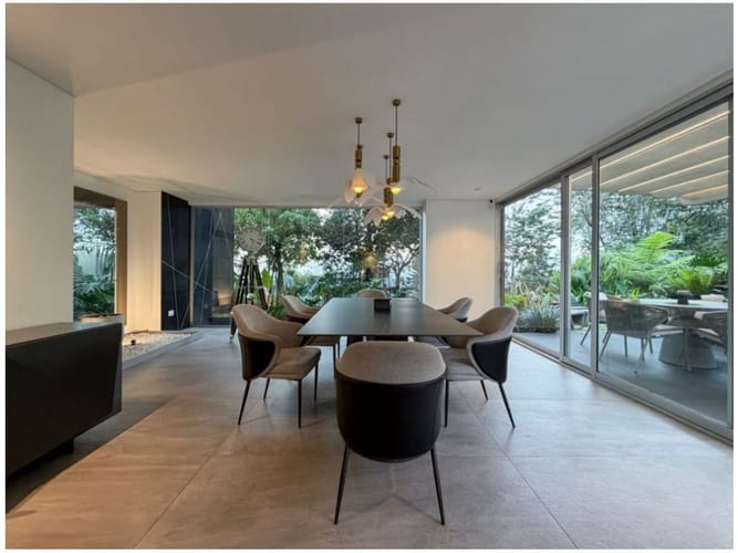 Casa de 4 alcobas en venta en El Poblado, Medellín, 630 m² · foto 10 de 24