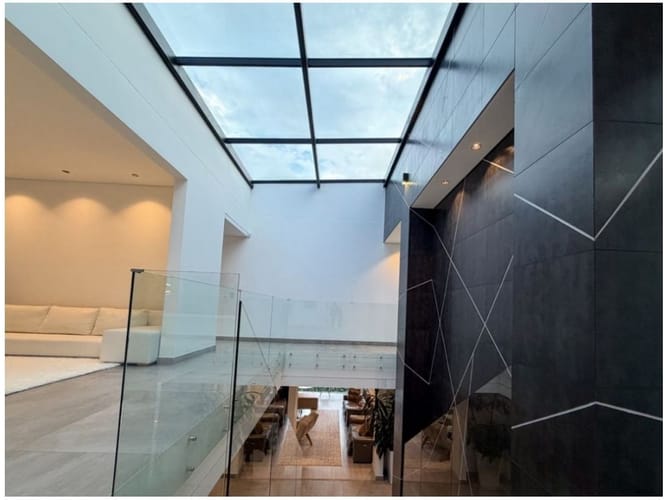 Casa de 4 alcobas en venta en El Poblado, Medellín, 630 m² · foto 22 de 24