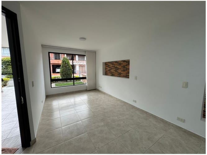 Casa de 3 alcobas en venta en Las Brisas, La Estrella, 170 m² · foto 7 de 24