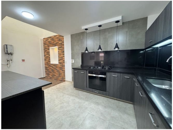 Casa de 3 alcobas en venta en Las Brisas, La Estrella, 170 m² · foto 8 de 24