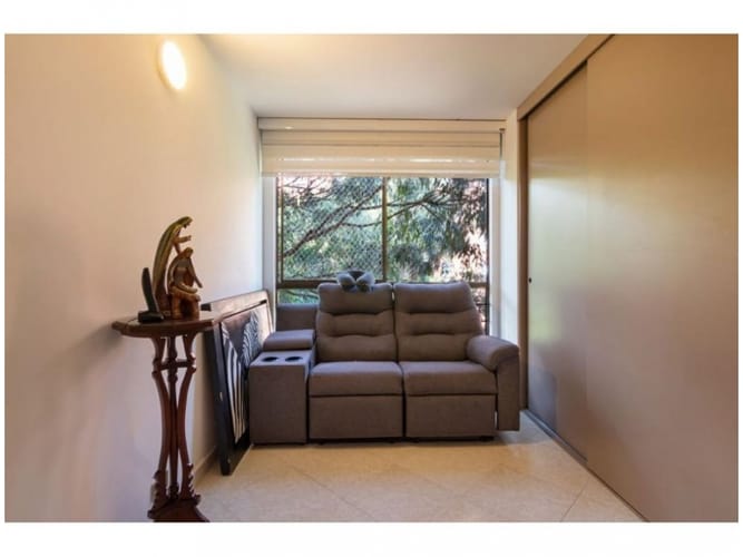 Apartamento de 4 alcobas en venta en Hsd. San Jose, Envigado, 140 m² · foto 7 de 12