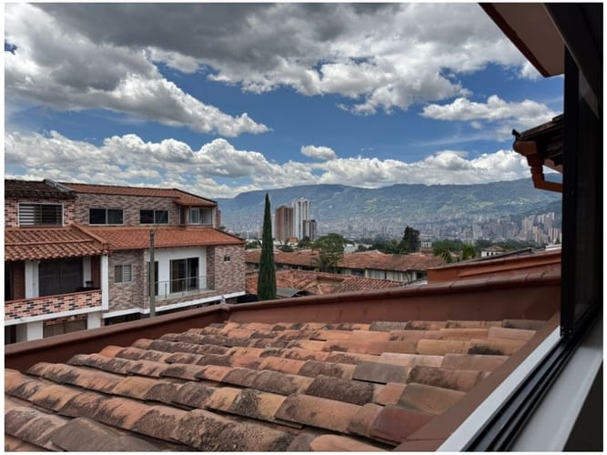 Casa de 3 alcobas en venta en Las Brisas, La Estrella, 170 m² · foto 13 de 24