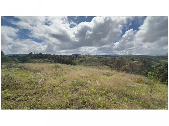 Finca en venta en Alto La Compa�Ia, Medellín, 13887 m² · foto 2 de 24