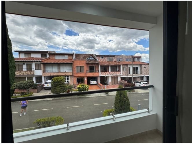 Casa de 3 alcobas en venta en Las Brisas, La Estrella, 170 m² · foto 17 de 24