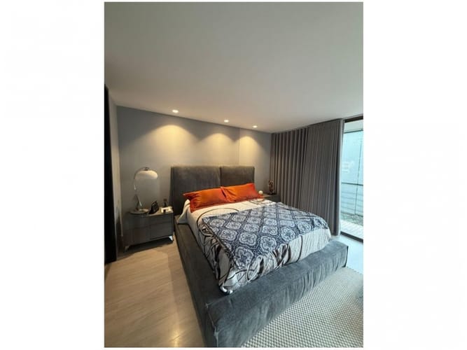 Apartamento de 2 alcobas en venta en El Poblado, Medellín, 112 m² · foto 3 de 9