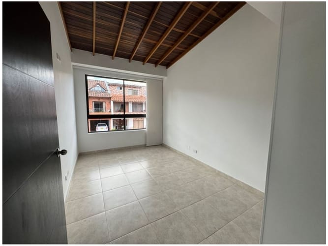 Casa de 3 alcobas en venta en Las Brisas, La Estrella, 170 m² · foto 22 de 24