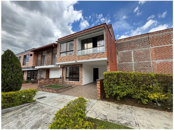Casa de 3 alcobas en venta en Las Brisas, La Estrella, 170 m² · foto 24 de 24