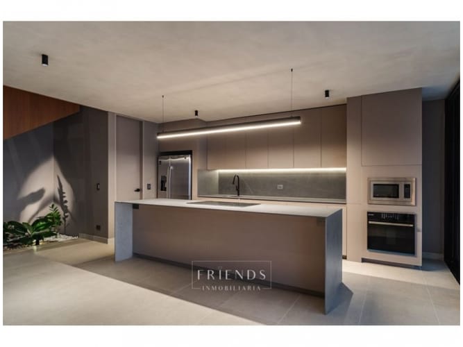 Casa de 4 alcobas en venta en El Poblado, Medellín, 350 m² · foto 13 de 18