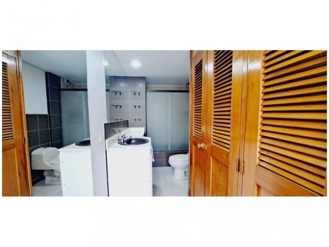Apartamento en venta en El Poblado, Medellín · foto 12 de 12