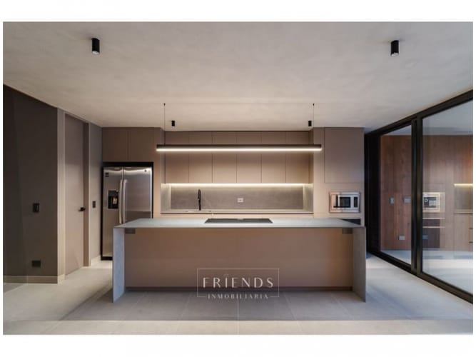 Casa de 4 alcobas en venta en El Poblado, Medellín, 350 m² · foto 14 de 18
