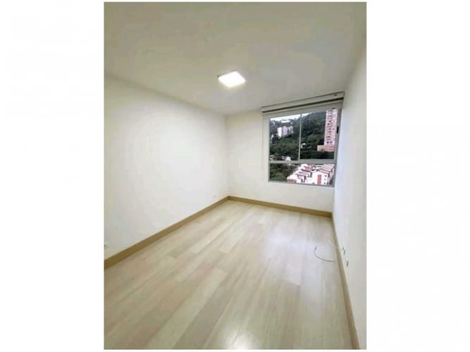 Apartamento de 3 alcobas en venta en El Poblado, Medellín, 68 m² · foto 3 de 13