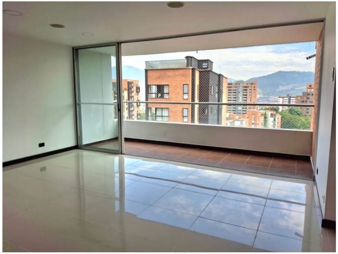 Apartamento en venta en Cumbres, Envigado · foto 4 de 24