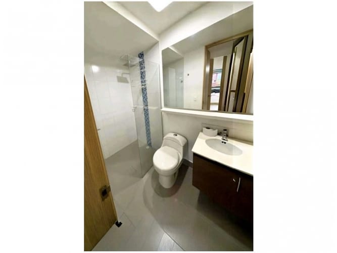 Apartamento de 3 alcobas en venta en El Poblado, Medellín, 68 m² · foto 6 de 13