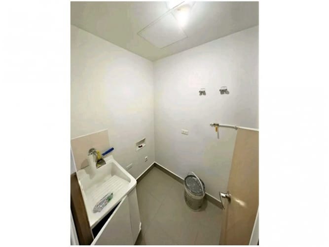 Apartamento de 3 alcobas en venta en El Poblado, Medellín, 68 m² · foto 8 de 13