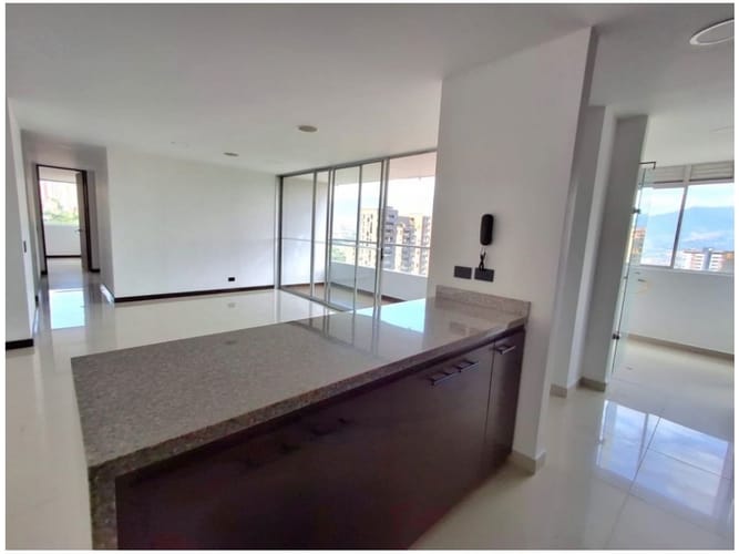 Apartamento en venta en Cumbres, Envigado · foto 11 de 24