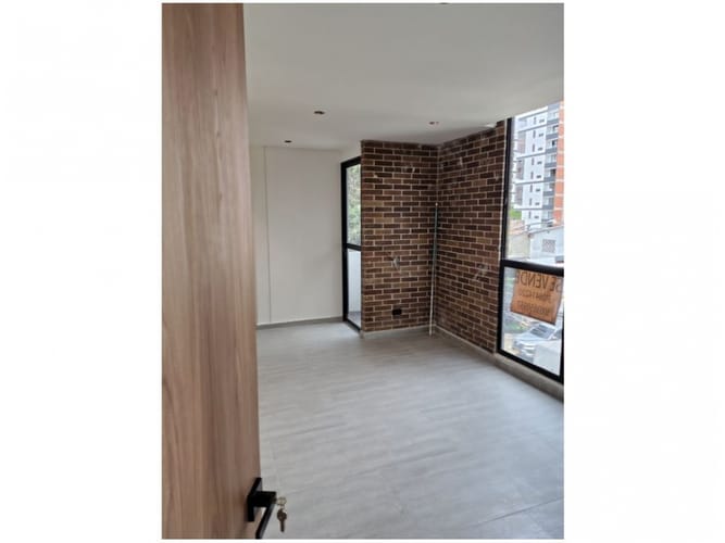 Apartamento en venta en La Castellana, Medellín · foto 4 de 9