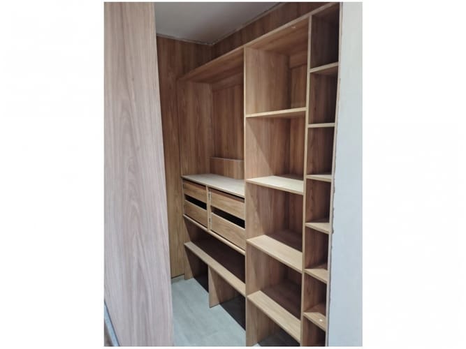 Apartamento en venta en La Castellana, Medellín · foto 8 de 9