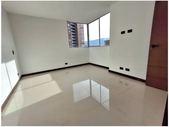 Apartamento en venta en Cumbres, Envigado · foto 16 de 24