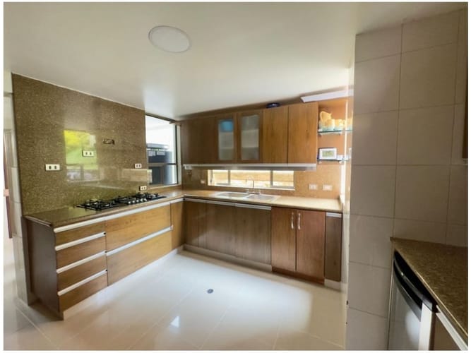 Casa de 4 alcobas en venta en La Sebastiana, Envigado, 350 m² · foto 8 de 8