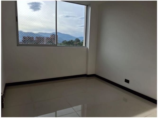 Apartamento en venta en Cumbres, Envigado · foto 17 de 24