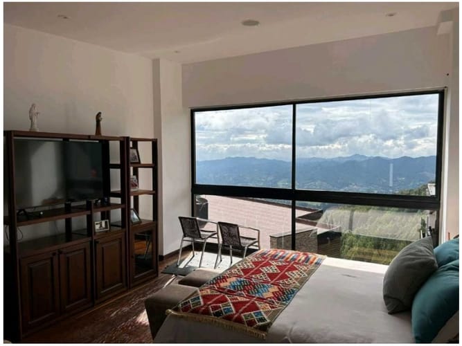 Apartamento de 2 alcobas en venta en Medellín, 129 m² · foto 2 de 12