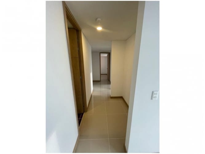 Apartamento de 3 alcobas en venta en El Chingui, Envigado, 84 m² · foto 5 de 16