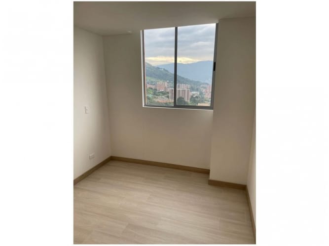 Apartamento de 3 alcobas en venta en El Chingui, Envigado, 84 m² · foto 11 de 16