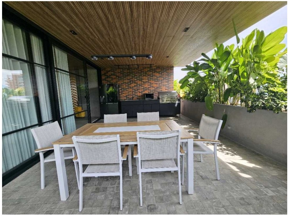 Apartamento en venta en El Poblado, Medellín · foto 21 de 24