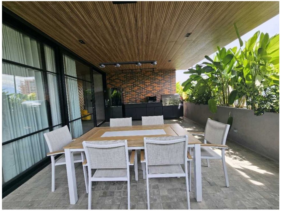 Apartamento en venta en El Poblado, Medellín · foto 22 de 24