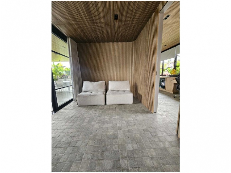 Apartamento en venta en El Poblado, Medellín · foto 23 de 24