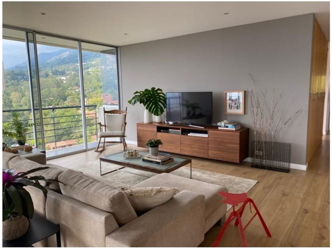 Apartamento de 3 alcobas en venta en El Poblado, Medellín, 267 m² · foto 4 de 22