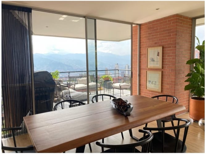 Apartamento de 3 alcobas en venta en El Poblado, Medellín, 267 m² · foto 5 de 22