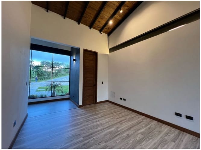 Casa de 3 alcobas en venta en Pantanillo, El Retiro, 400 m² · foto 15 de 24