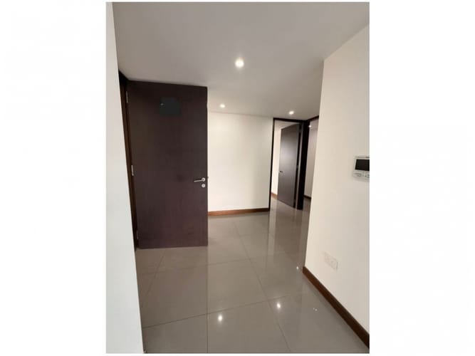 Apartamento de 4 alcobas en venta en Laureles, Medellín, 200 m² · foto 6 de 24