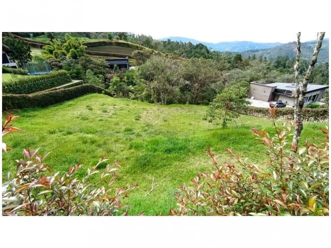 Lote en venta en El Retiro, 3050 m² · foto 4 de 9
