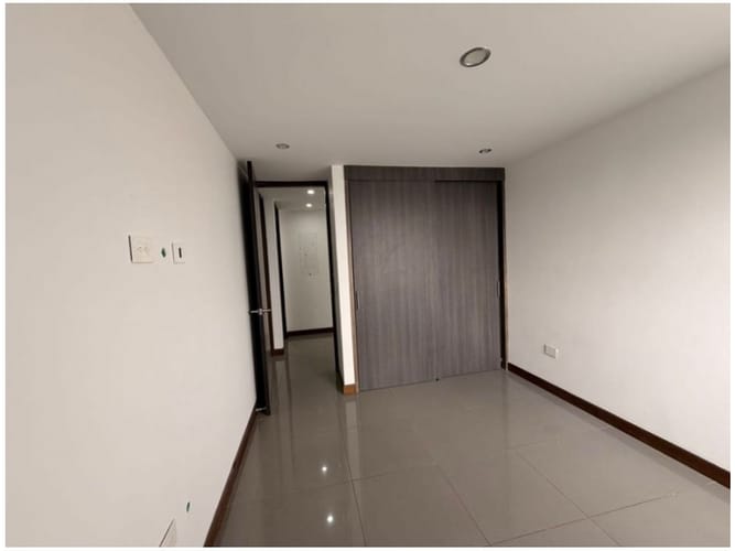 Apartamento de 4 alcobas en venta en Laureles, Medellín, 200 m² · foto 12 de 24