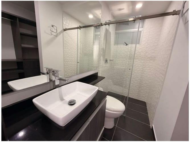 Apartamento de 4 alcobas en venta en Laureles, Medellín, 200 m² · foto 13 de 24