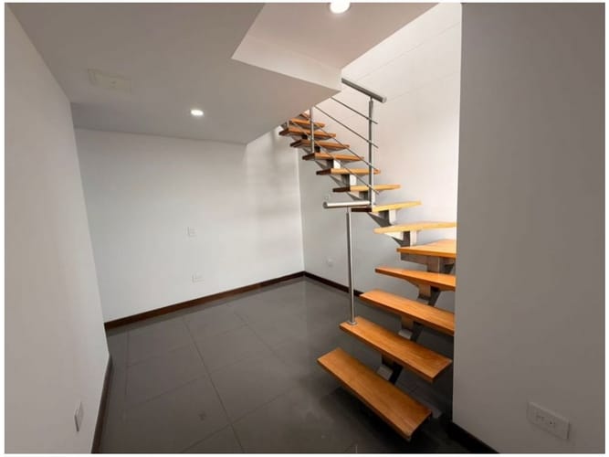 Apartamento de 4 alcobas en venta en Laureles, Medellín, 200 m² · foto 16 de 24