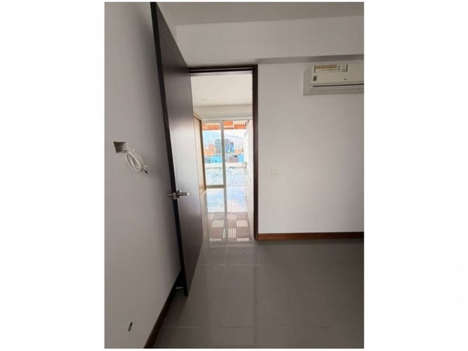 Apartamento de 4 alcobas en venta en Laureles, Medellín, 200 m² · foto 20 de 24